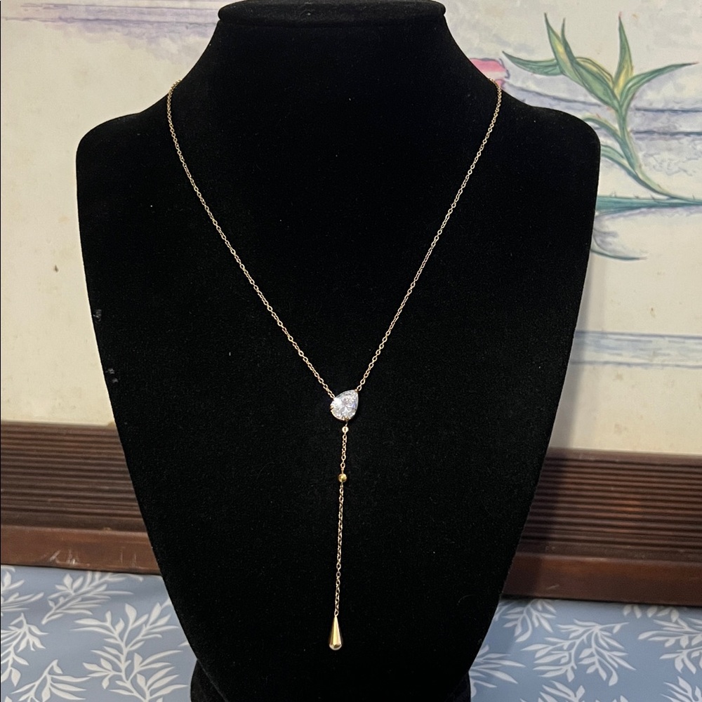 Gold plated stainless steel Y pear stone necklace
